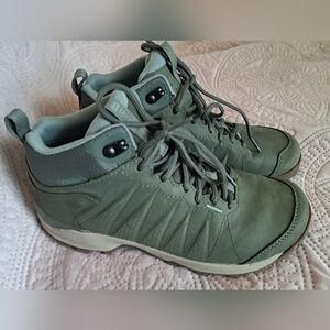 Women's Oboz Sypes size 8.5